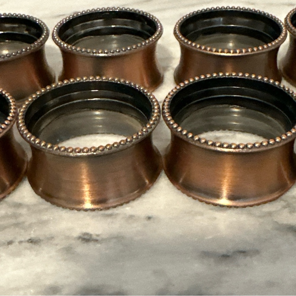 Elegant Copper Napkin Rings Set - Picture 5 of 13